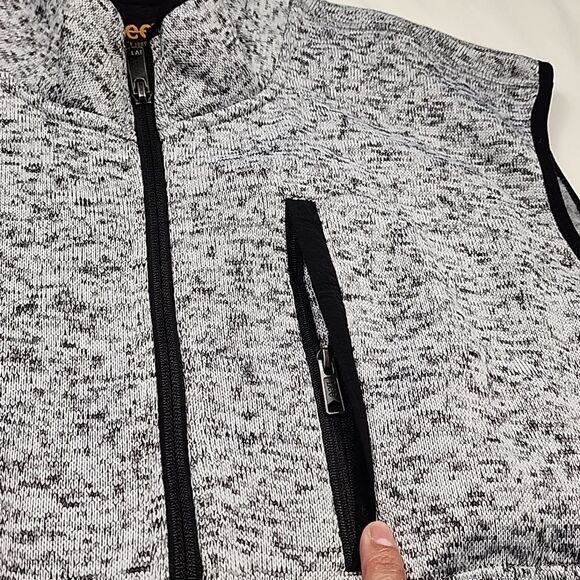 LEE Men’s Zippered Outdoor Vest Gray Men Size 2XL Cozy Fall Outdoor Sporty NEW - Picture 3 of 10